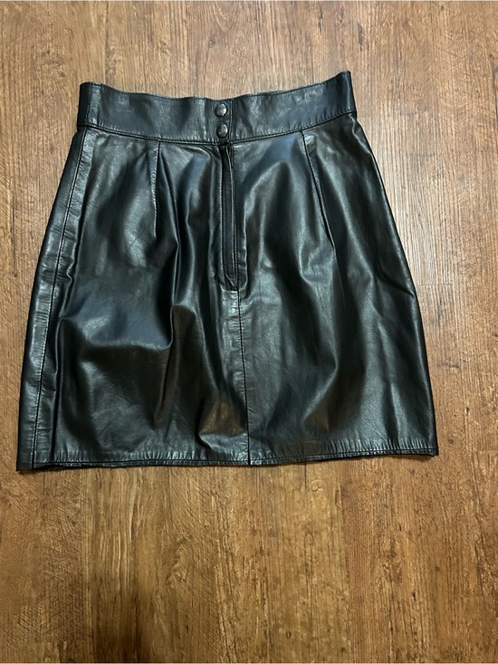 No brand Dresses & Skirts - Vintage Leathercraft Process Black Genuine Leather Mini Skirt High Waist XS S